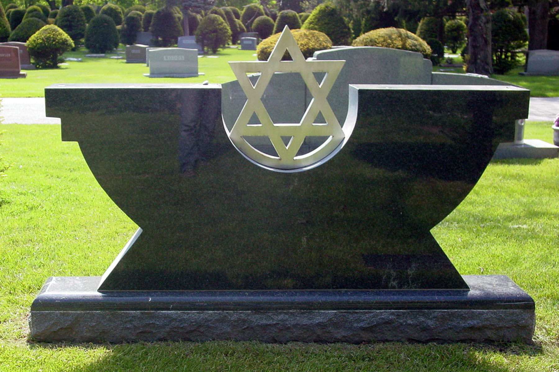 JE1 ABC MonumentsABC Monuments